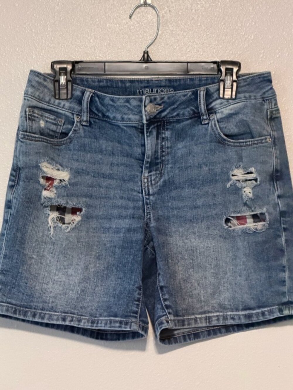 Distressed Denim Jean Shorts with Pattern Pockets